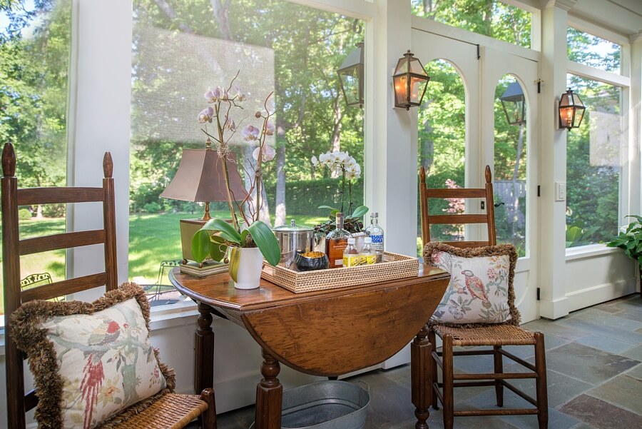 Take a seat and pour a drink.