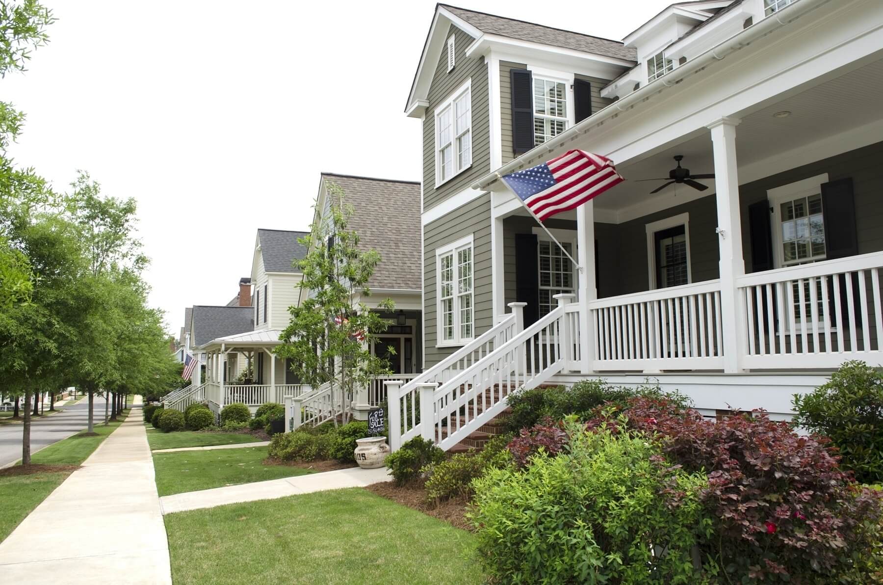 More than 400 homes have already been built since The Preserve’s conception. With plans to max out at 725 lots, The Preserve blends large estate homes with smaller cottages to create a community featuring a wide range of sizes and shapes. All styles stay in line with a traditional makeup reminiscent of the Old South.