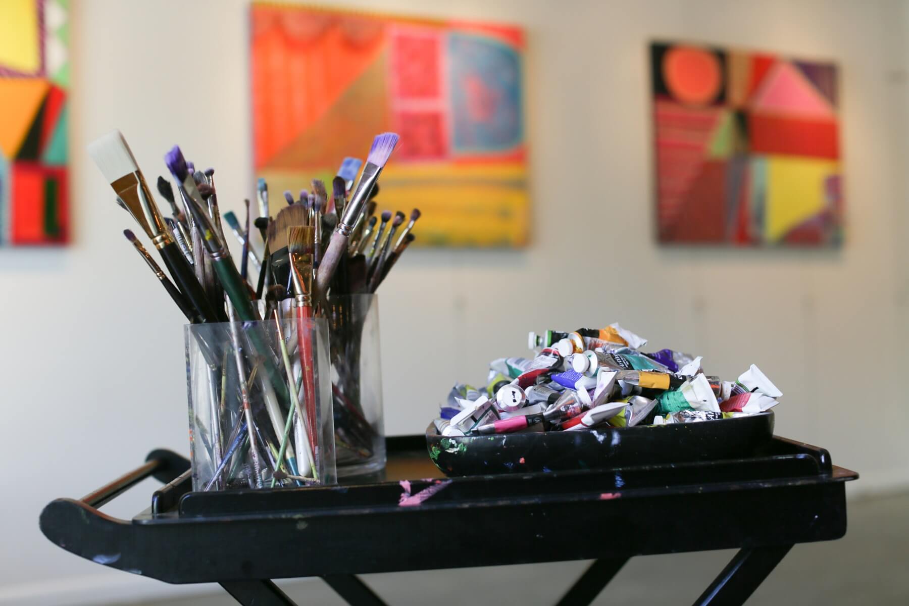 "I don’t have favorite style of painting, because I can see something interesting and creative in almost any painting, sculpture, fabric or design technique," says Sue. "That’s the truth!" "I don’t have favorite style of painting, because I can see something interesting and creative in almost any painting, sculpture, fabric or design technique," says Sue. "That’s the truth!"