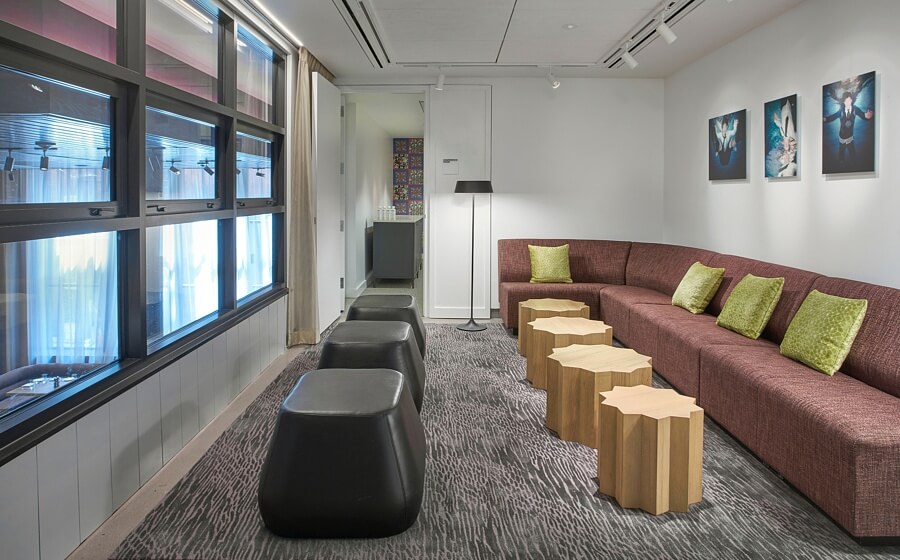 This small, more casual gathering space is intimate and edgy. Image: Mike Schwartz courtesy of 21c Museum Hotels This small, more casual gathering space is intimate and edgy. Image: Mike Schwartz courtesy of 21c Museum Hotels