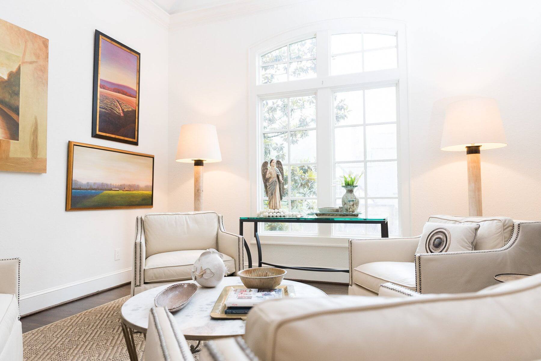 "This room turned out to be just stunning," says Jayne. "They've showcased David's art just beautifully." "This room turned out to be just stunning," says Jayne. "They've showcased David's art just beautifully."