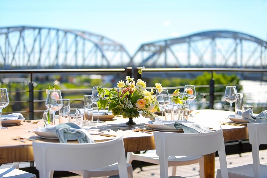 8 Tips for Dining Al Fresco