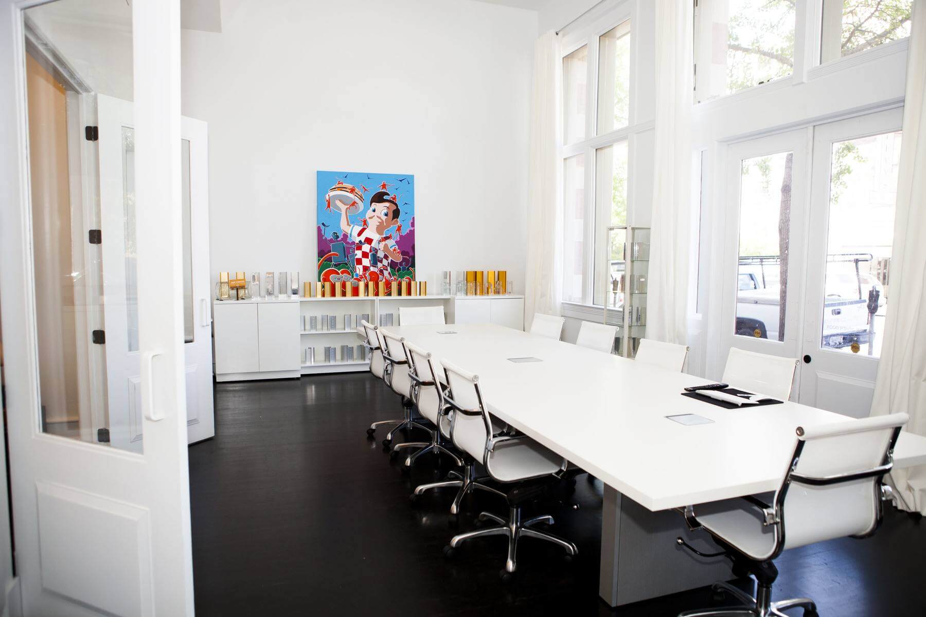 It only seems fitting that a painting of the iconic Big Boy mascot adorn the Big Communications' conference room. It only seems fitting that a painting of the iconic Big Boy mascot adorn the Big Communications' conference room.