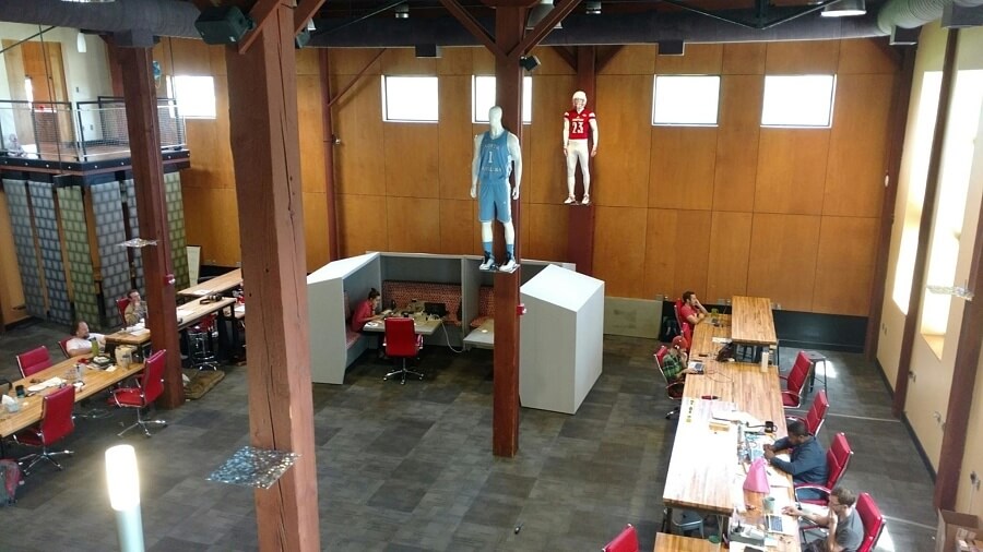 A second floor view of the lower level open office workspace. Image: El Toro 