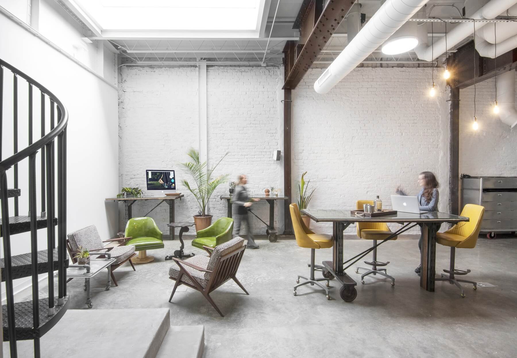 Studio conference spaces and work stations | Image: Liesa Cole Studio conference spaces and work stations | Image: Liesa Cole