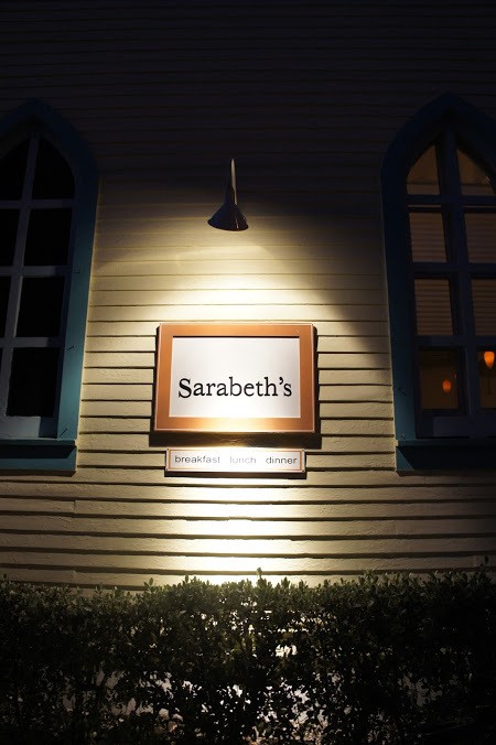 Sarabeth's serves the best fried chicken, but it's only available on Sundays. Sarabeth's serves the best fried chicken, but it's only available on Sundays.