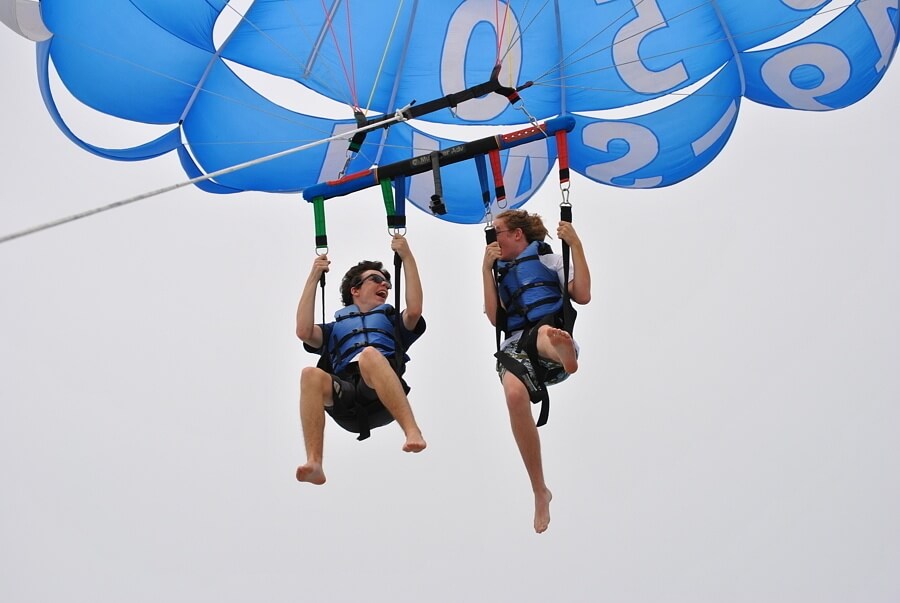 Thrillseekers will enjoy a parasailing adventure while on fall break! Thrillseekers will enjoy a parasailing adventure while on fall break!