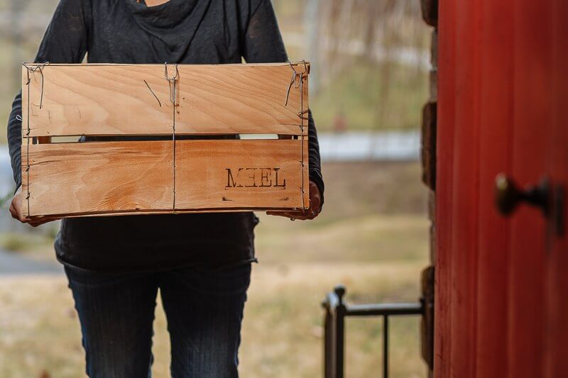 MEEL brings local food straight to your door! 
