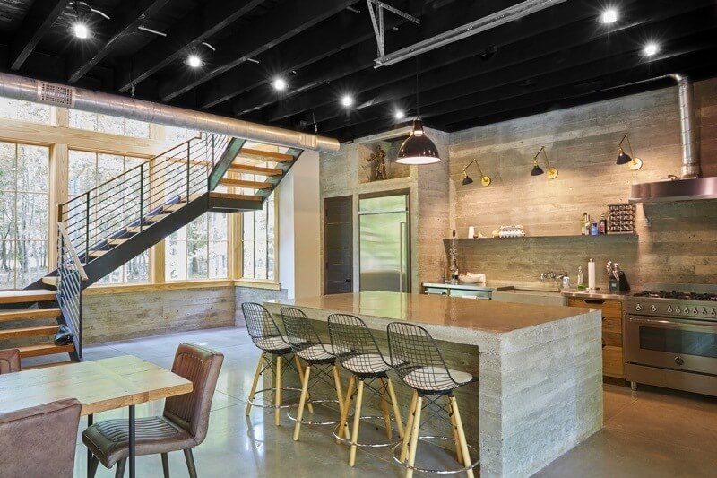 A Modern Farmhouse: Cutting-Edge Style Meets Artisan Craftsmanship
