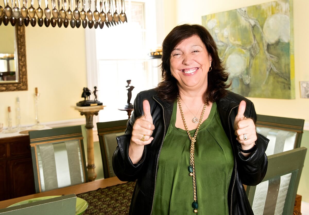 Welcome Mara Papatheodorou as today's FACE of Nashville! Welcome Mara Papatheodorou as today's FACE of Nashville!