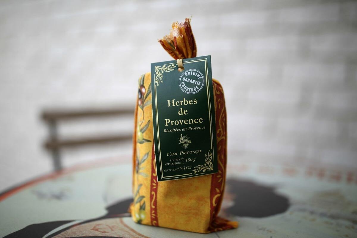 6 Gourmet Hostess Gifts Perfect for the Holidays
