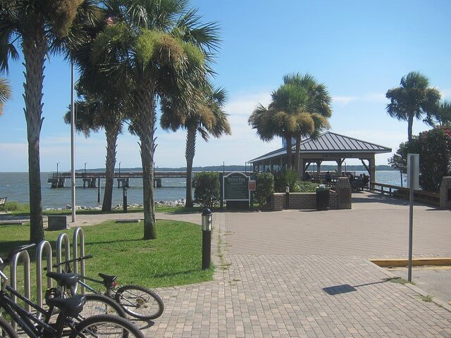 Watching the fishermen on the public pier is entertaining any time of day or night.