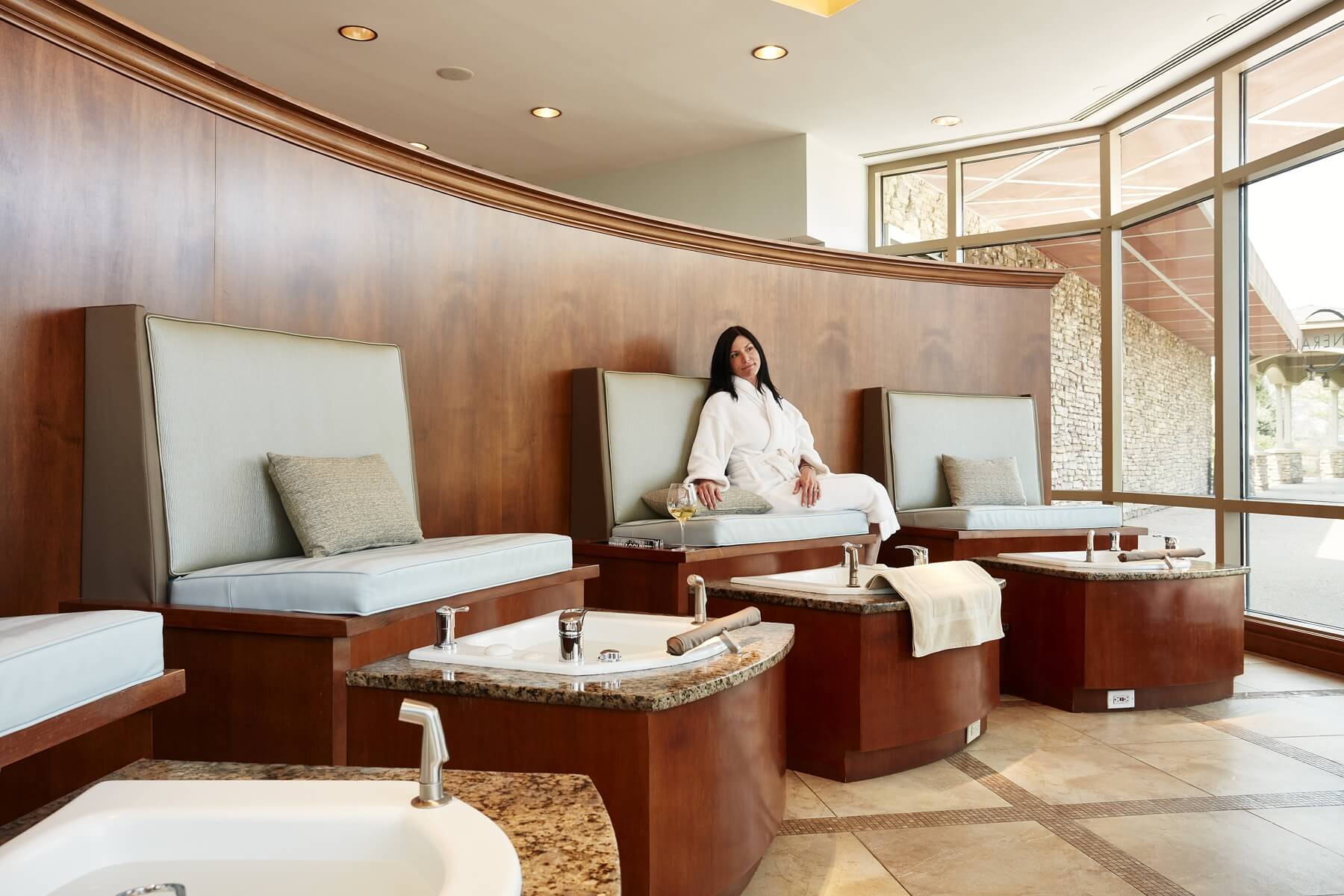 Lansdowne South's Best Spas