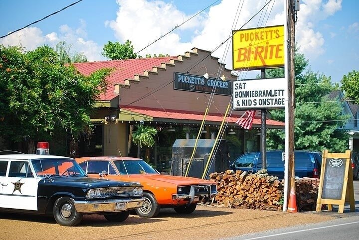 Make a stop at Puckett's Grocery in Leiper's Fork
