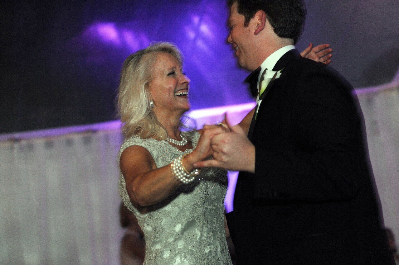 Taylor and his mom, Becky, joined in halfway through the father-daughter song.