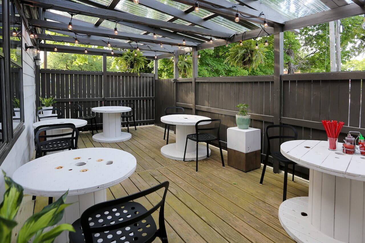 The covered patio at Vui's Kitchen.
