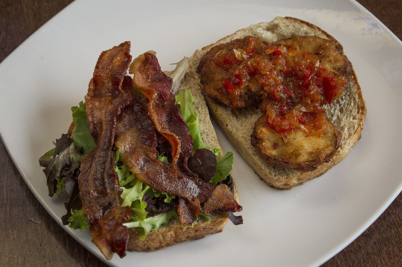 The FGTBLT has no mayo, but is served up with a side of Ranch dressing.