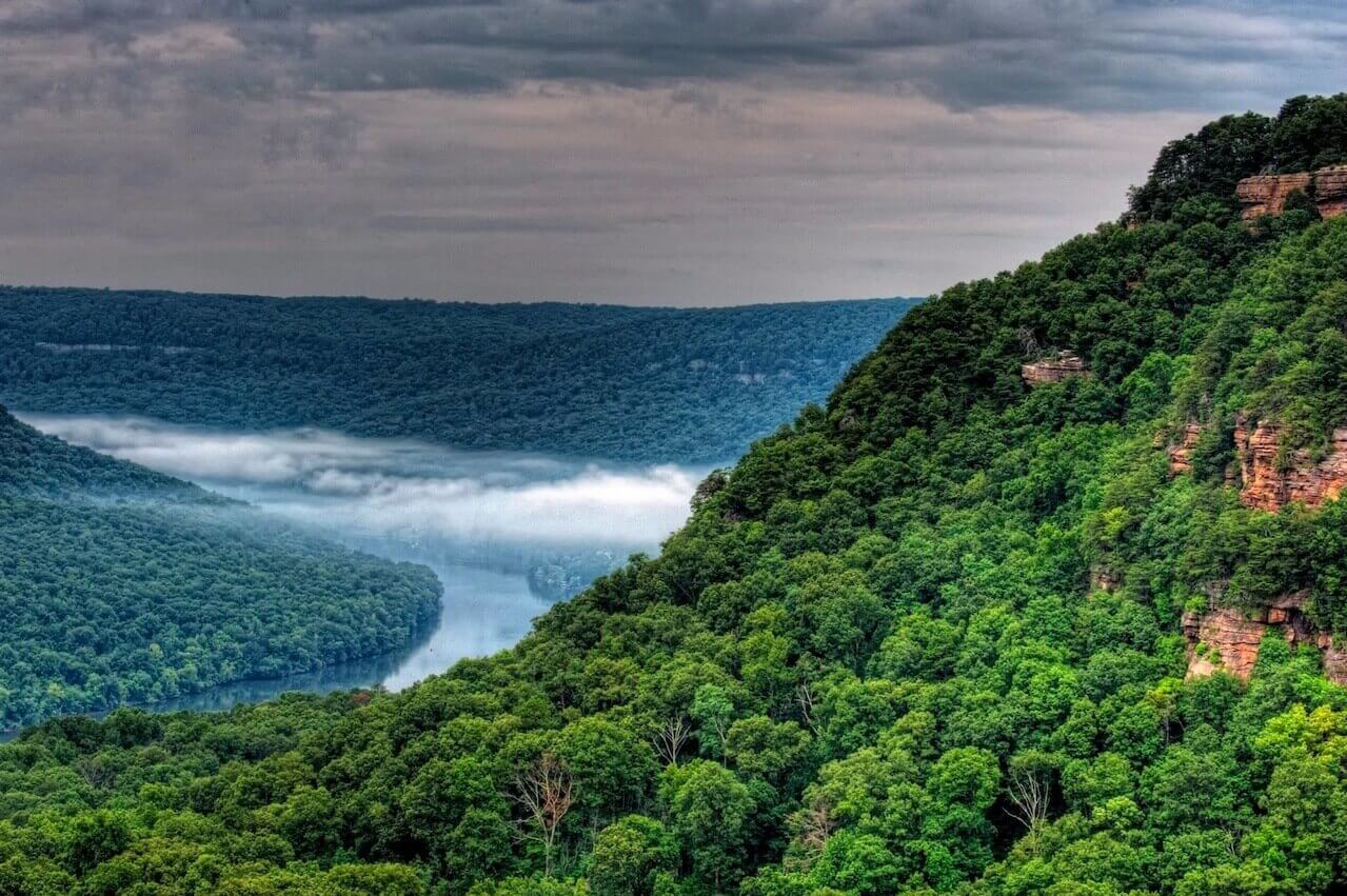 Travel the Tennessee River Gorge anytime of year