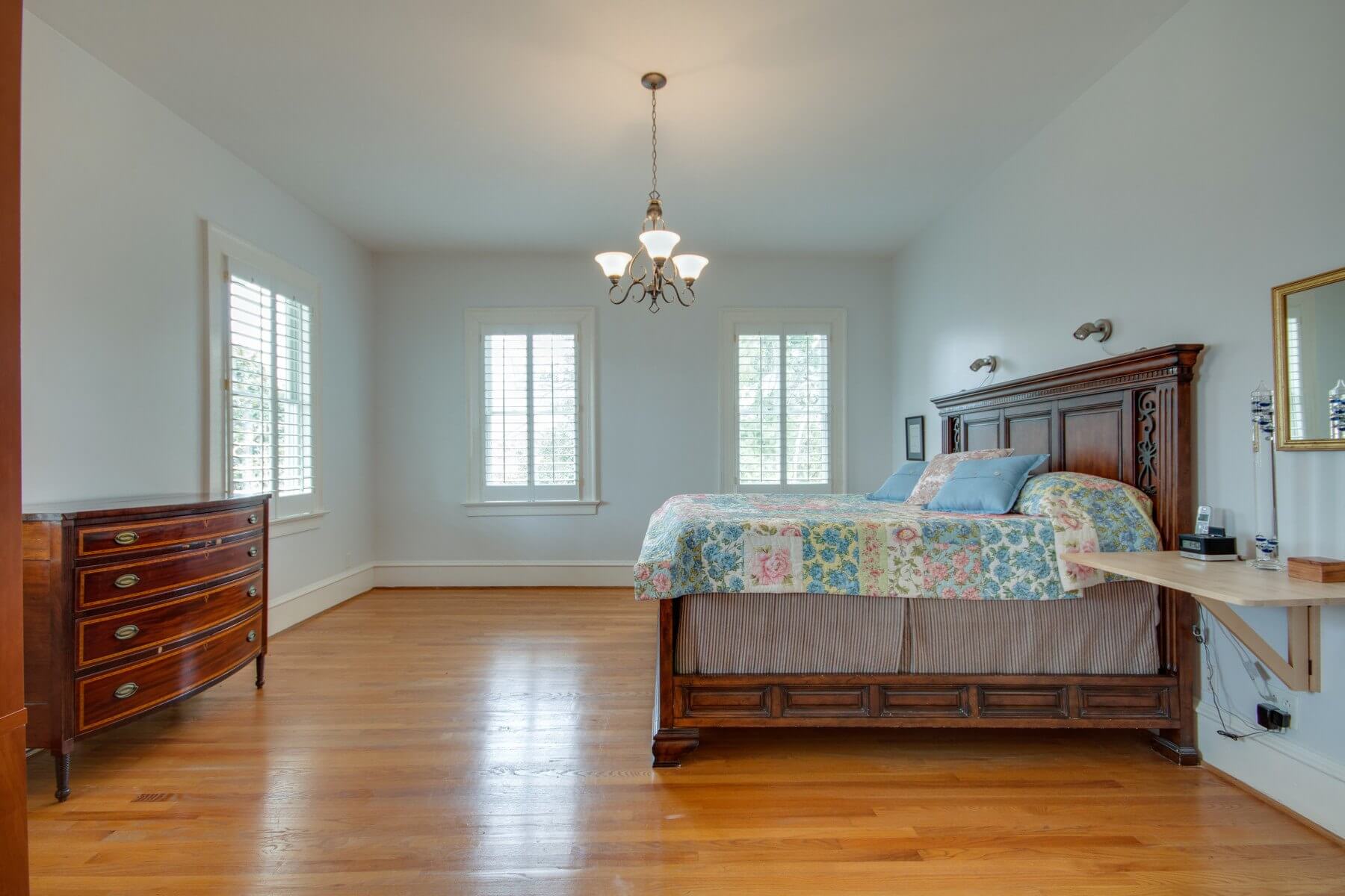 The natural light flows into this bedroom in abundance.