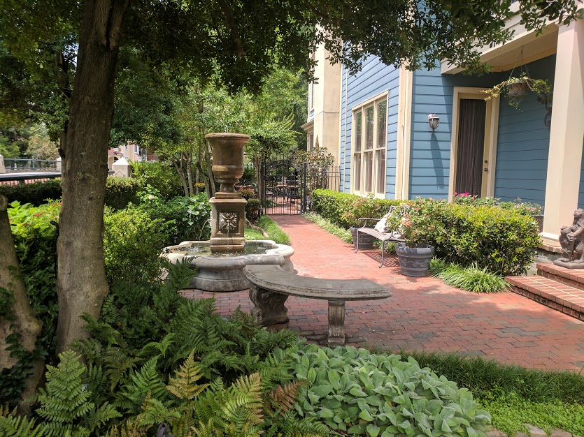 8 Must-See Outdoor Living Spaces