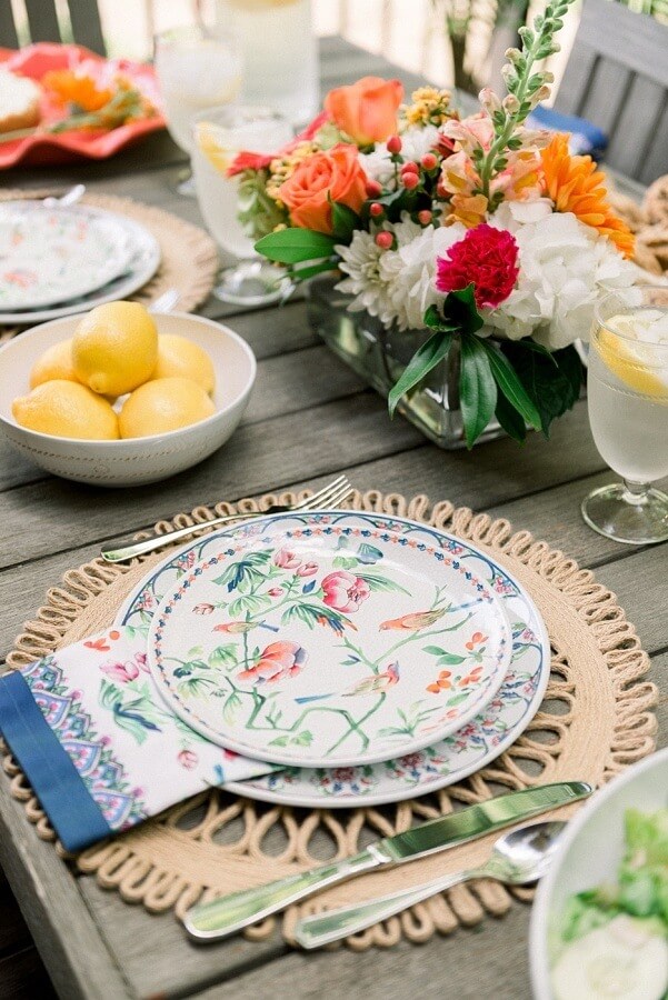 How gorgeous are these nature-inspired plates and linens?! We love how sweet and summer-appropriate they look when placed atop a simple woven placemat. How gorgeous are these nature-inspired plates and linens?! We love how sweet and summer-appropriate they look when placed atop a simple woven placemat.