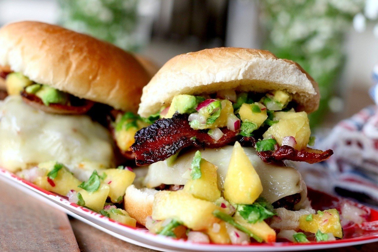 RECIPE: Easy Salmon Burgers — SO Good!