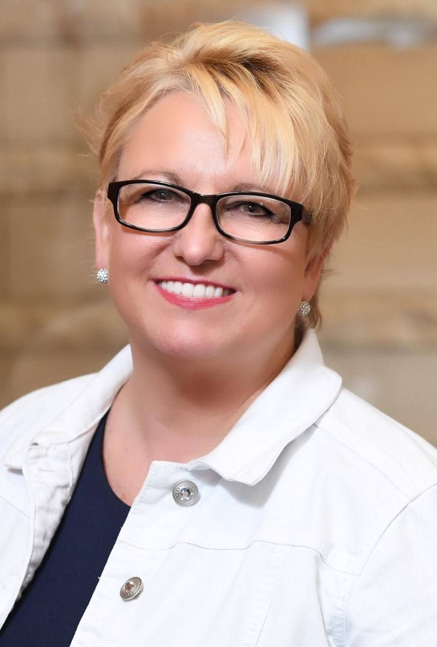 karen headshot 4 12 17