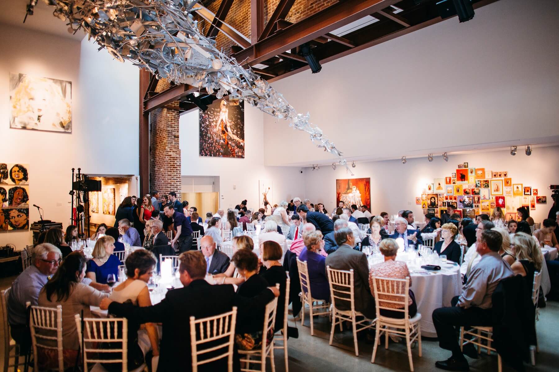 A 21c Museum Hotel Rooftop Wedding & Rockstar Reception