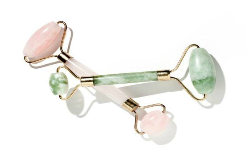 We’re Obsessed with The Jade Facial Roller — Here’s Why
