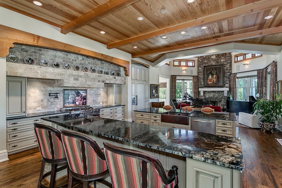 This home is nestled in the Rolling Hills of Oak Mountain, just south of Birmingham.