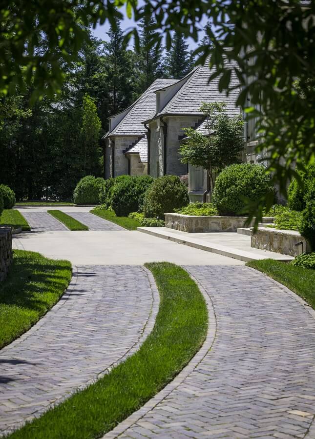 Simplicity and Refinement Surround this Charlotte Home