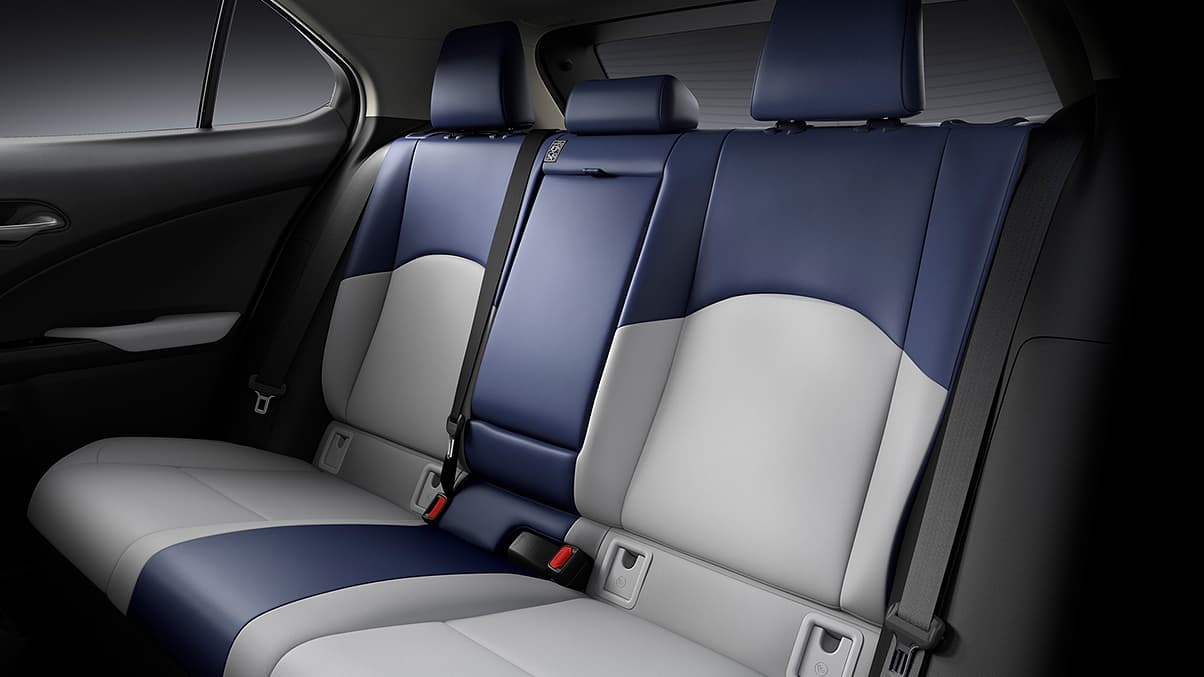 Sleek and modern, the UX interior can be customized to include tri-color seats with seaming that gracefully brings the vehicle’s flowing exterior into the cabin. Sleek and modern, the UX interior can be customized to include tri-color seats with seaming that gracefully brings the vehicle’s flowing exterior into the cabin.