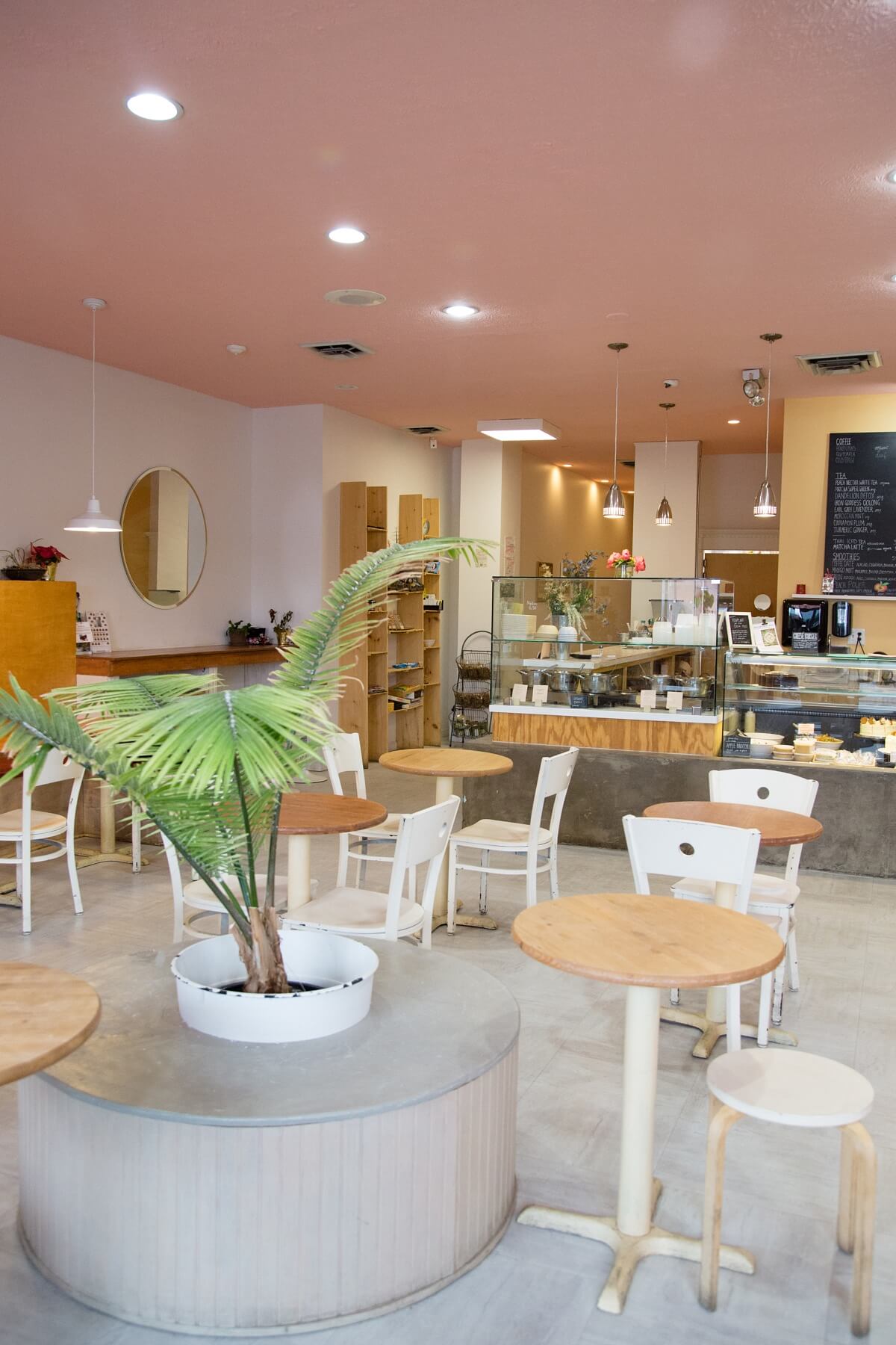 Half-Peach Bakery & Cafe
