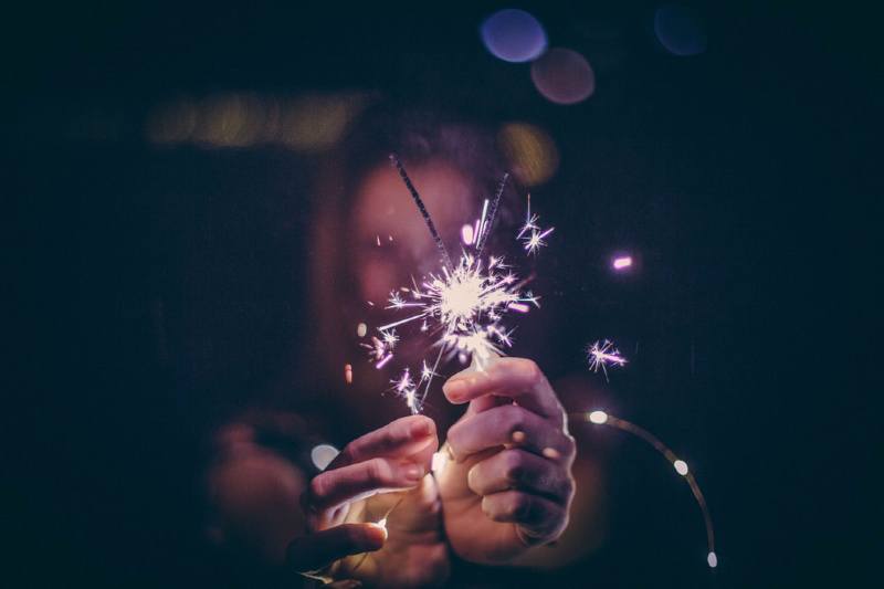 Ring in 2020 at any of these fun and fabulous New Year's Eve celebrations in Birmingham! Image: Nine Köpfer | Unsplash Sparklers at a 2020 New Year's Eve celebration in Birmingham