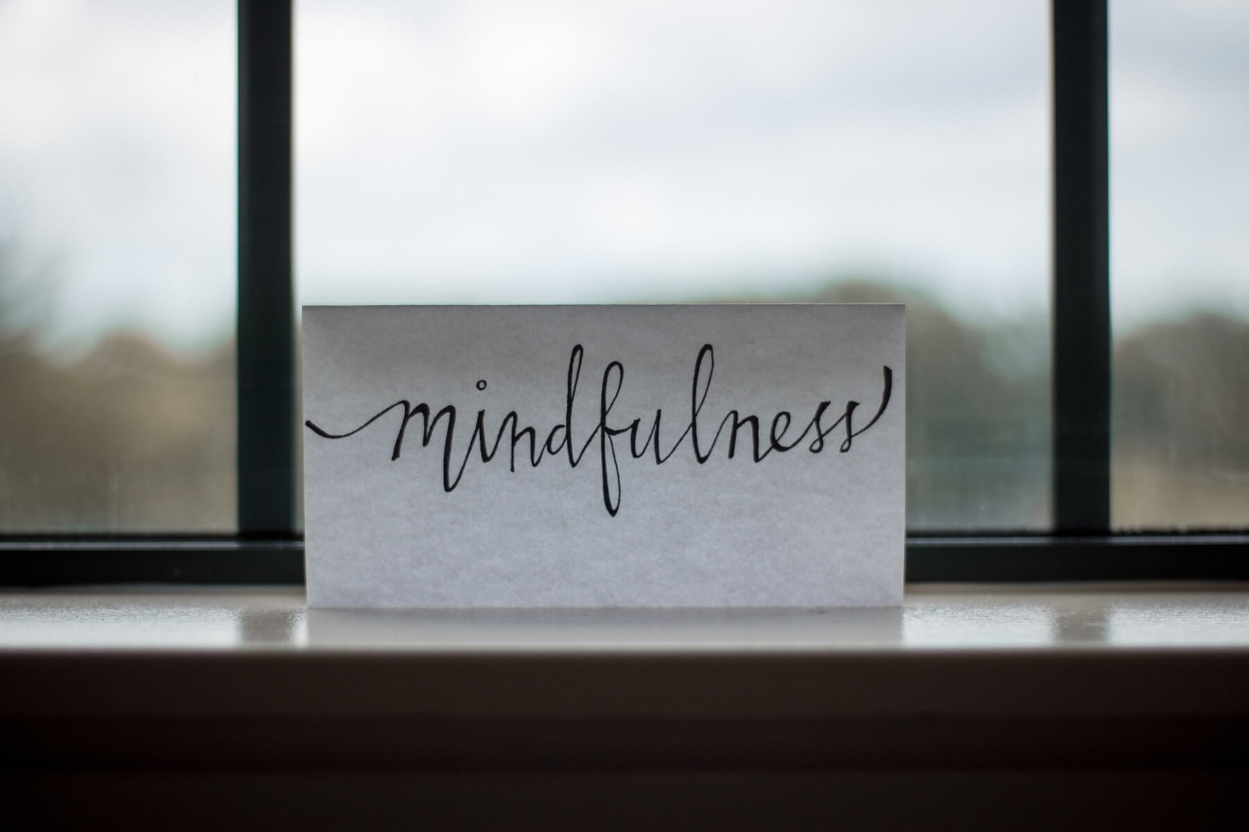 Set inspiring quotes or words in strategic spots as visual reminders of your goals. This will also reinforce positive self-talk and a positive attitude. Set inspiring quotes or words in strategic spots as visual reminders of your goals. This will also reinforce positive self-talk and a positive attitude.