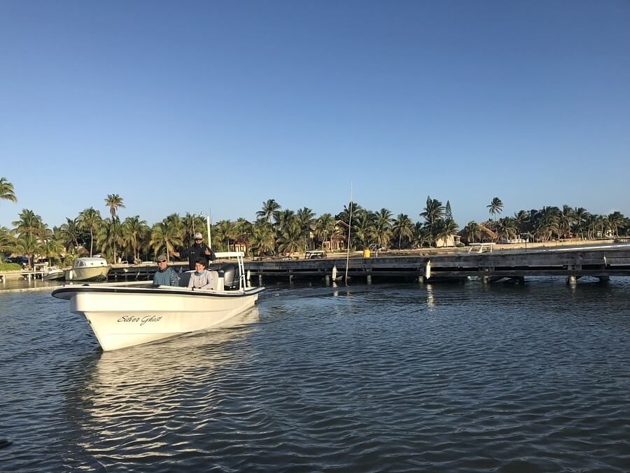 El Pescador leaving the resort to fish