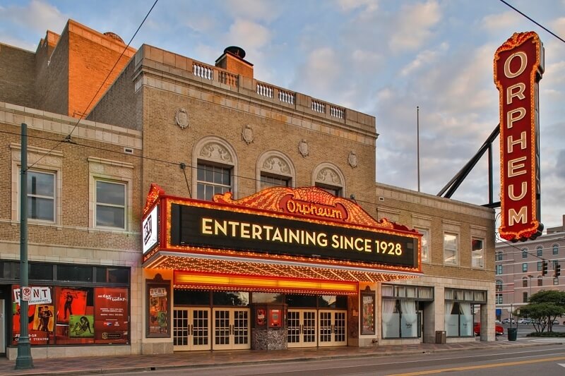 6 Historic Southern Theaters Worthy of Recognition