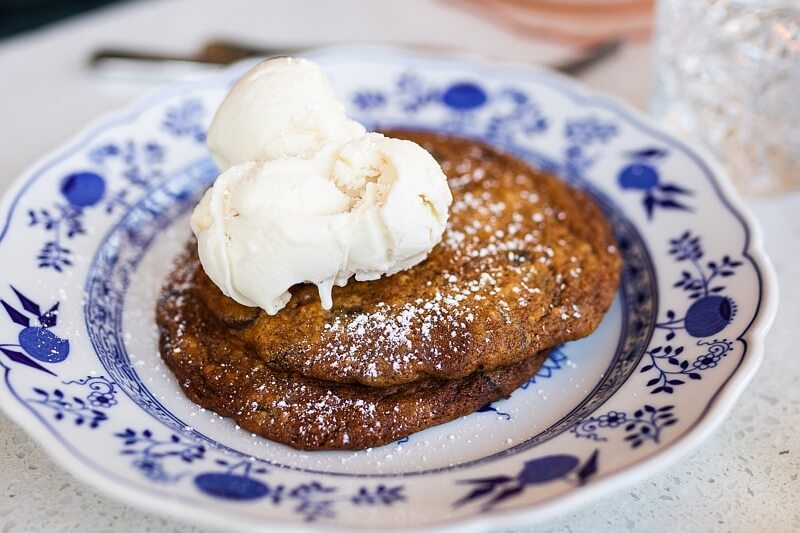Mom’s Chocolate Chip Supreme Cookies