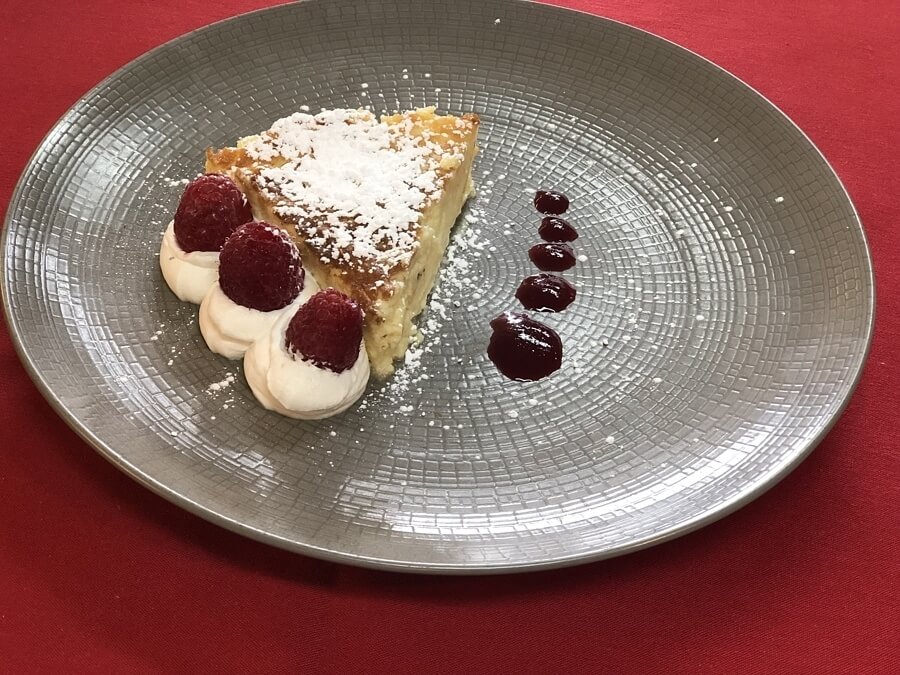 Nonna’s Cheesecake incorporates "secret" ingredients that make it an absolute favorite at <a href="http://mercato-italiano.com/" target="_blank" rel="noopener noreferrer">Mercato Italiano Trattoria & Market</a>. Image: Peter Pagano Louisville Dessert Round Up