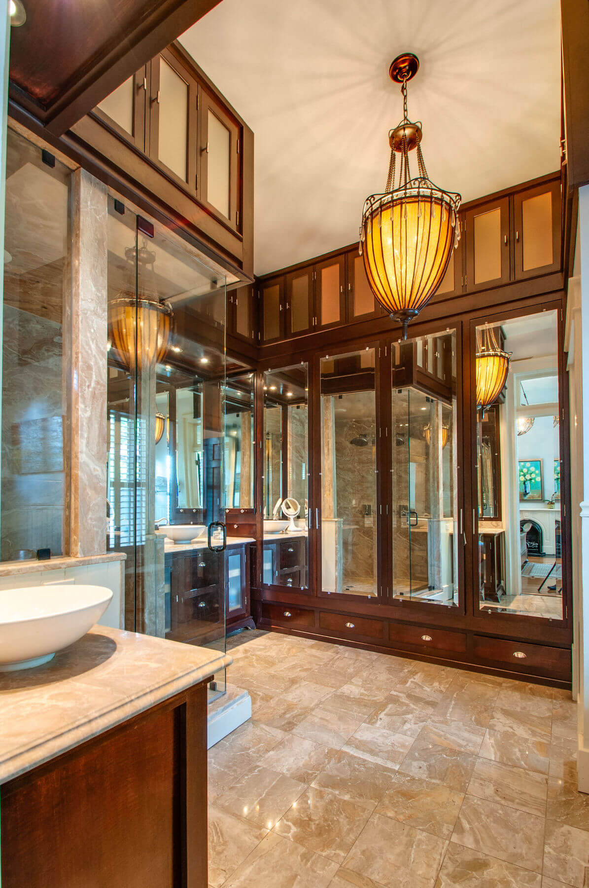 beautiful master bathroom