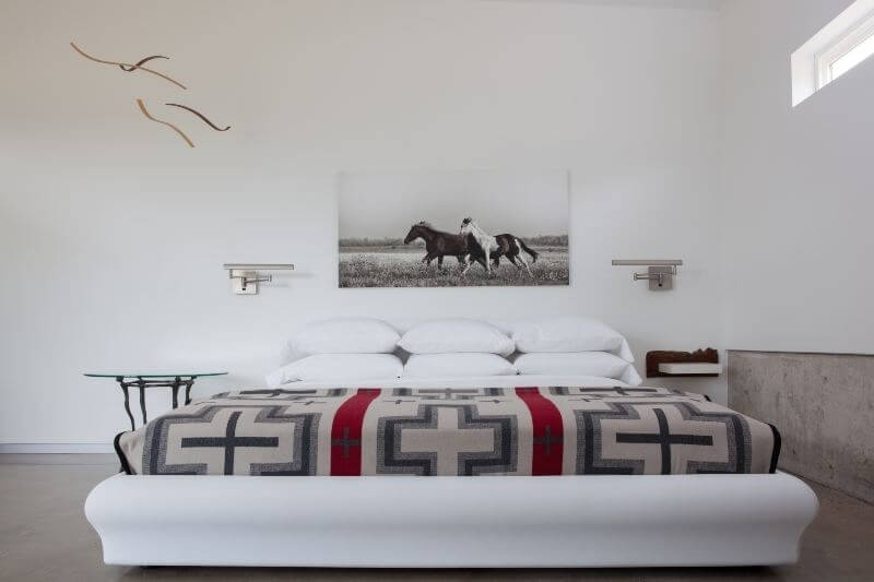 a King Bed 1