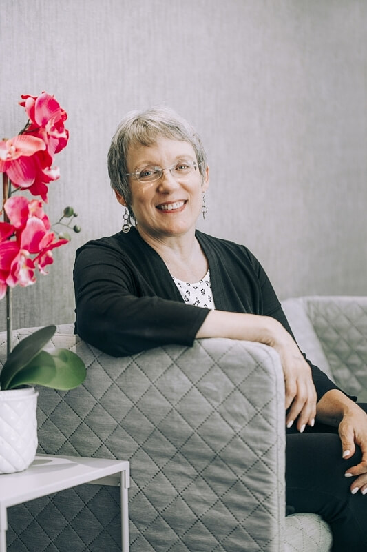 Anne Mathes