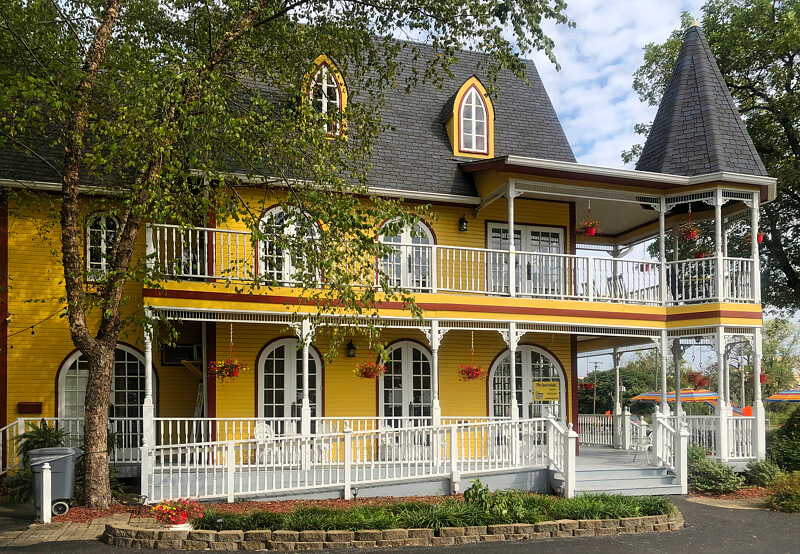 Widow's Walk is not only delicious; it's beautiful to look at as well. Widow's Walk - Jeffersonville, IN