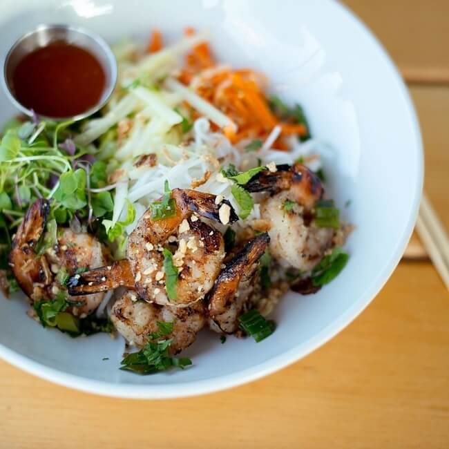 The Vui's Kitchen salad promises a crunchy, fresh and flavor-filled lunch. Image: Vui's Kitchen Vui's Kitchen Salad- Healthy Meals Nashville