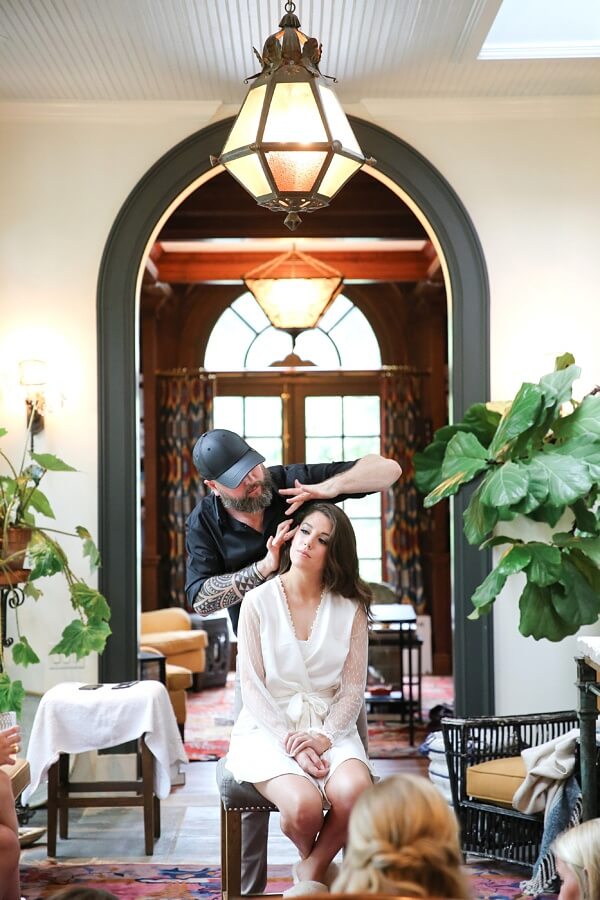 bride having her hair done