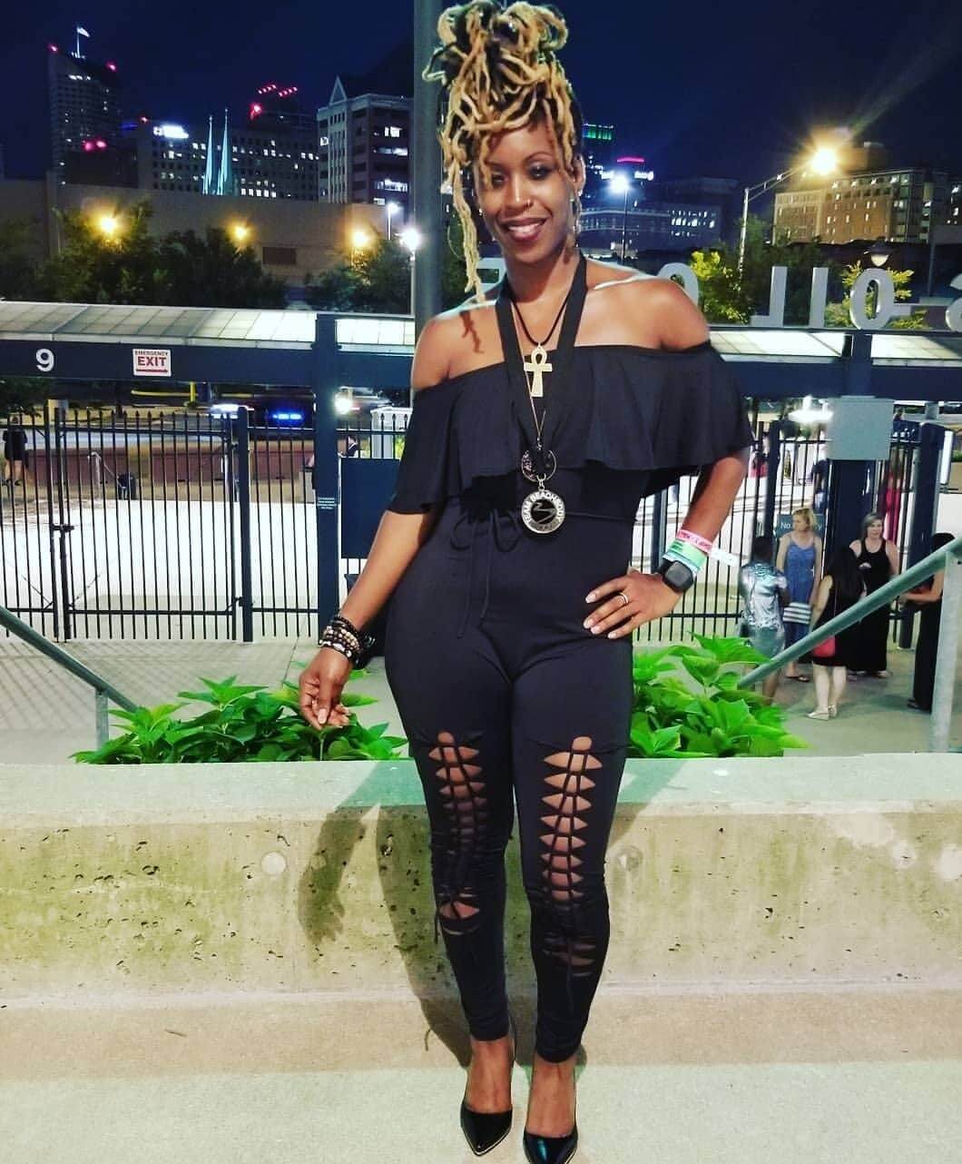 After watching a Facebook friend lose weight, and inquiring what she was doing to accomplish it, Chajuana found Beachbody — a fitness system. Image: Chajuana Rene Chajuana Rene- Fitness Influencer