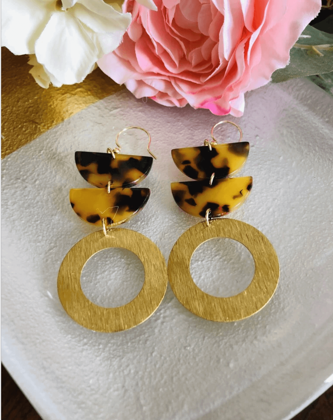 Acrylic drop earrings, $38, from The Mercantile by Miller | Image: The Mercantile by Miller Acrylic drop earrings from The Mercantile by Miller