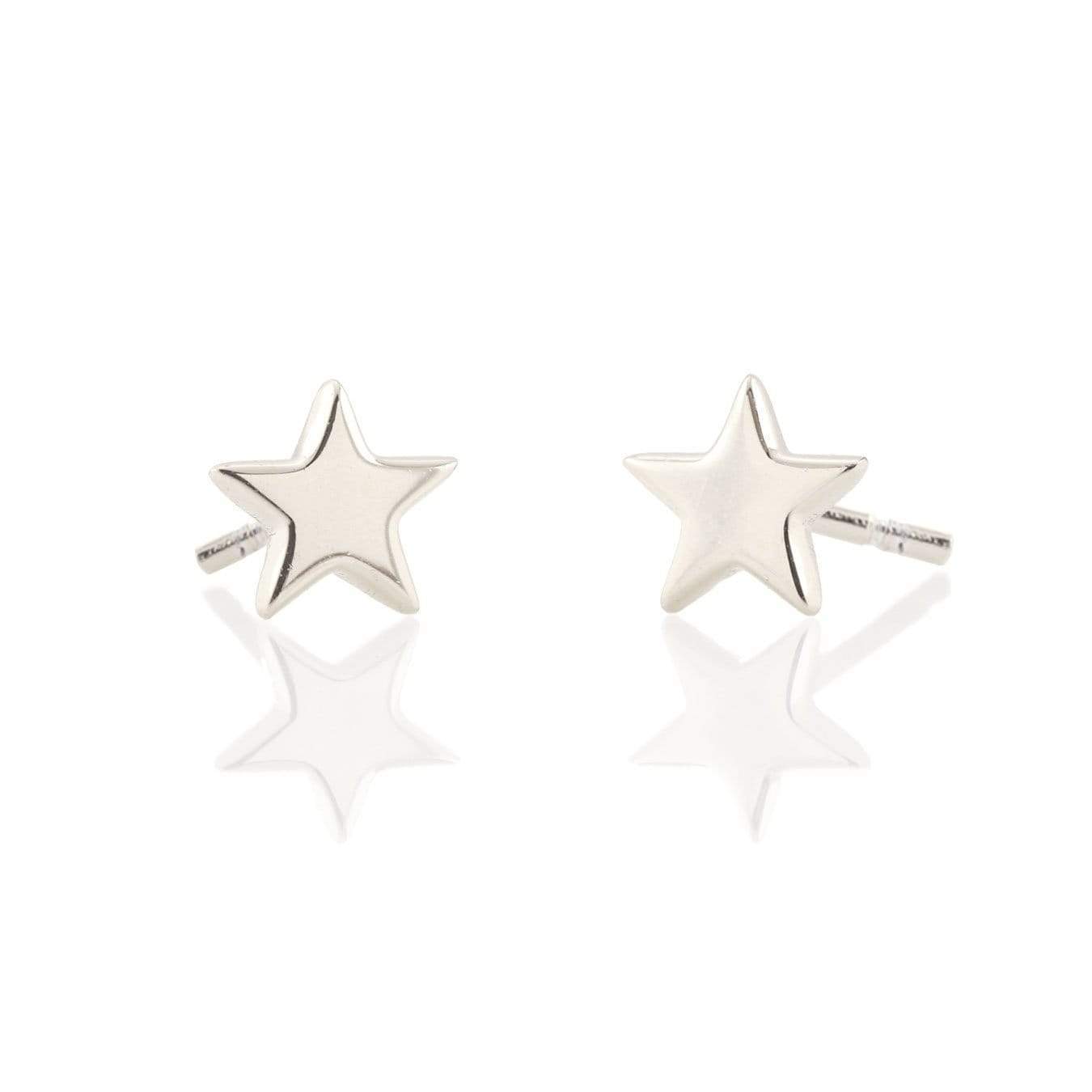 Star studs, $40, at Sachi | Image: Sachi Memphis gift guide: Silver star studs