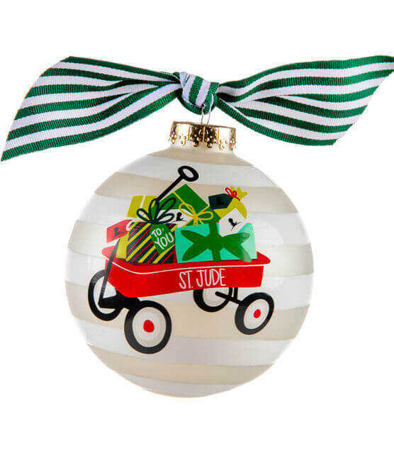 Patient inspired artwork ornament, starting at $7, at St. Jude Gift Shop | Image: St. Jude Gift Shop Memphis gift guide: Glass patient inspired artwork at St. Jude