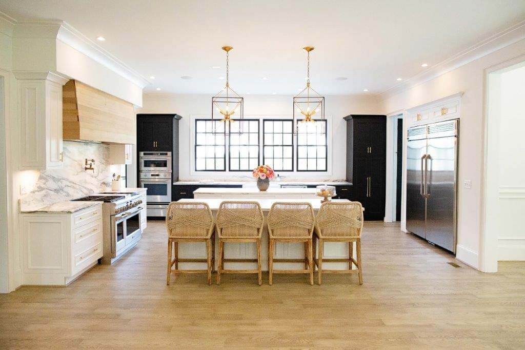 Built by Melissa and Ryan McCleary of MRM Home Concepts, the kitchen delivers every item on our kitchen wish list. Image: Kristen Bailey Design White kitchen by MRM Home Concepts